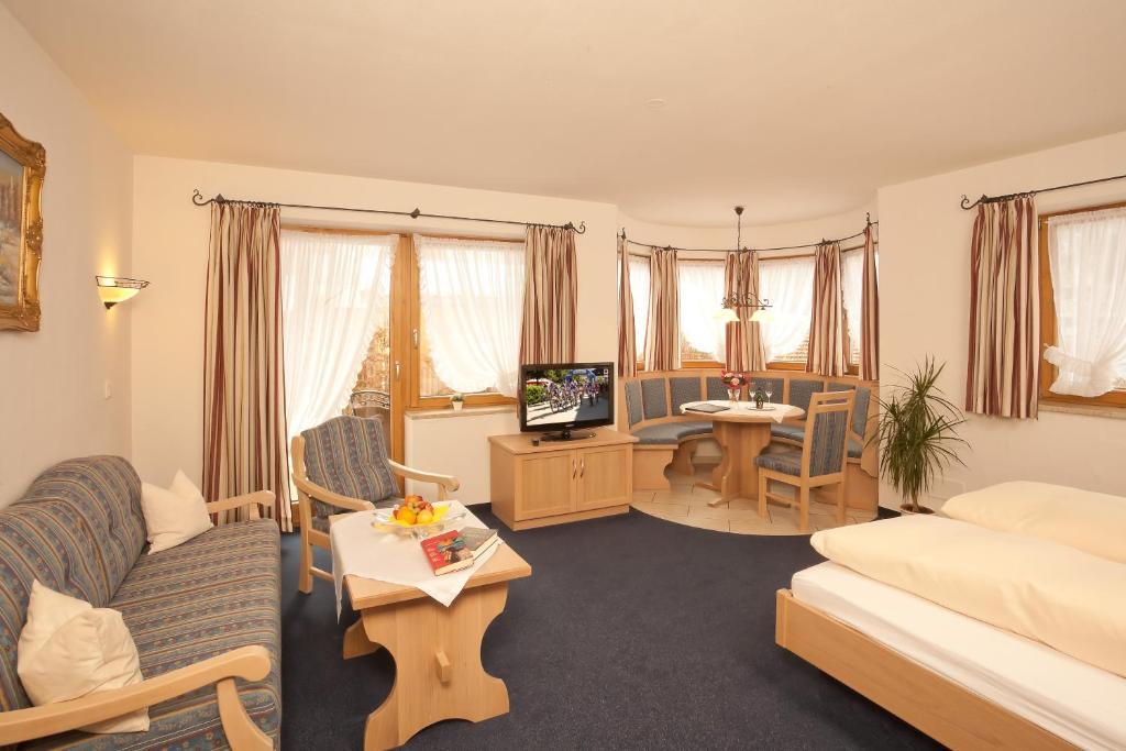 אוברמרגואה Hotel Landhaus Feldmeier ***S חדר תמונה