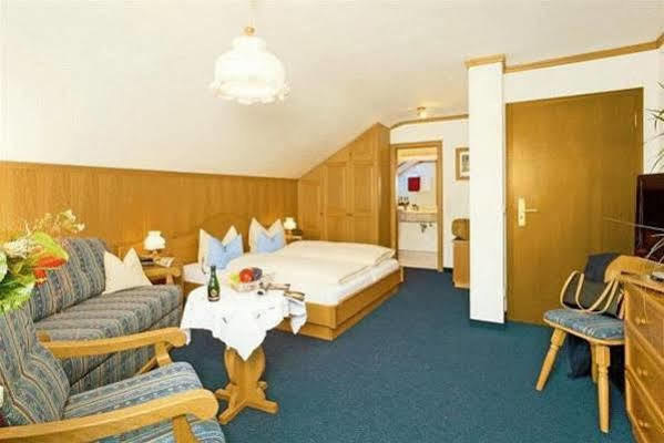 אוברמרגואה Hotel Landhaus Feldmeier ***S מראה חיצוני תמונה